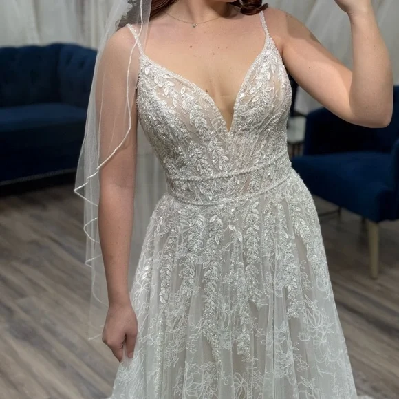 Nora Spencer Signature Lace A-Line Wedding Dress with Plunging V-Neck - Picture 4 of 4